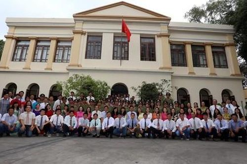 Mãi một tình yêu dưới mái nhà chung!