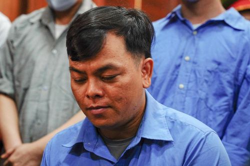 Nhân viên của Phúc XO khai làm việc không lương