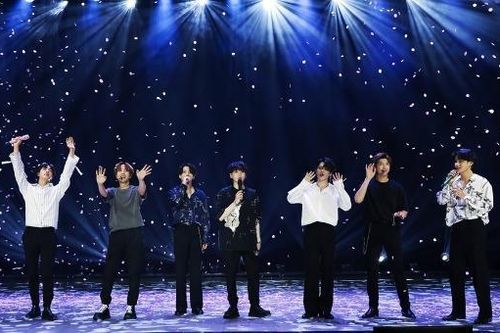 'Bang Bang concert' trở thành buổi hòa nhạc trực tuyến lớn nhất thế giới