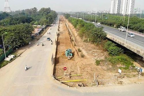 Phát hiện nhiều vi phạm tại dự án mở rộng đường gom Đại lộ Thăng Long