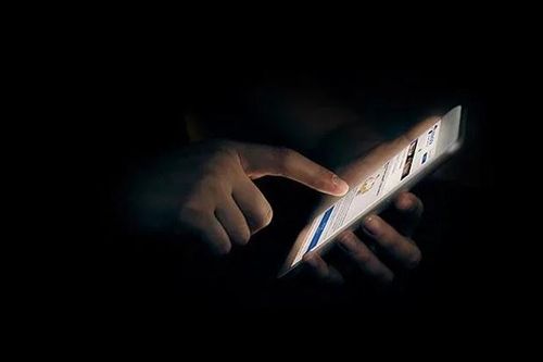 Nhiều nhà mạng điện thoại lớn tại Mỹ bất ngờ tê liệt