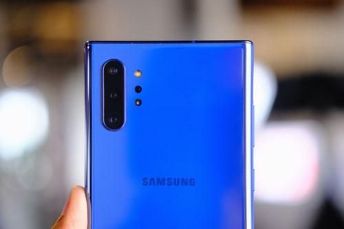 Samsung Galaxy Note 10 Plus giảm giá 'sập sàn' tại Việt Nam