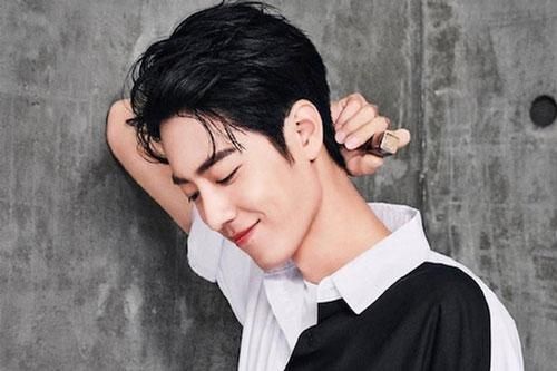 Top 10 sao nam Hoa Ngữ quảng cáo mỹ phẩm bán 'nhanh như chớp': Tiêu Chiến dẫn đầu