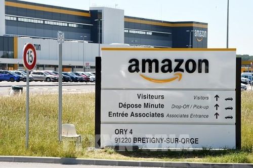 Amazon dùng 'Trợ lý giãn cách' phòng lây lan COVID-19