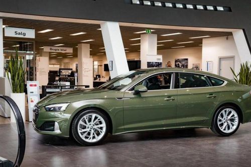 Cận cảnh phiên bản màu xanh quân đội của Audi A5 Sportback 2020