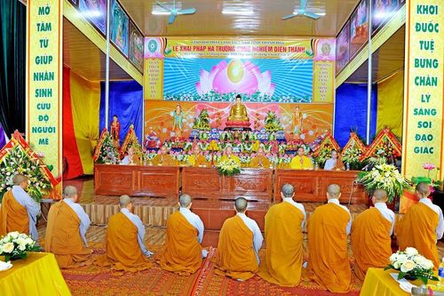Hạ trường Ni Sùng Nghiêm tổ chức lễ khai pháp