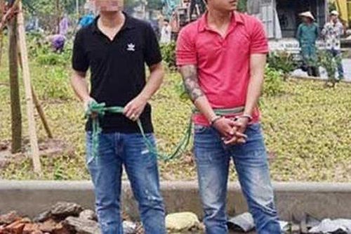 Gã xe ôm đâm chết đồng nghiệp vì tranh giành khách