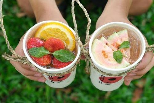Sài Gòn đi đâu mà vội: Cùng ngồi lại trú nắng trú mưa, rồi nhâm nhi một ly trà mát lạnh!