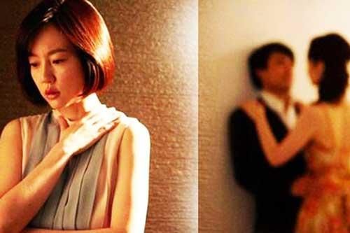 Vợ 'chết lặng' chứng kiến chồng say đắm bên 'người thứ 3' không thể ngờ