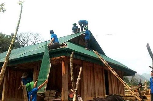 Thanh niên Tủa Chùa xung kích vì cộng đồng