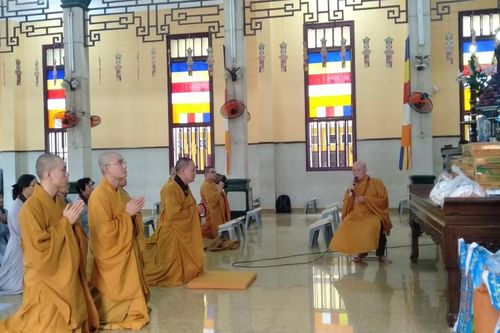 Phật tử cúng dường trường hạ ở TP.HCM và các tỉnh