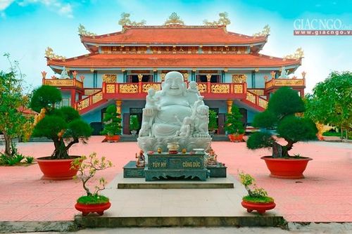 Công an Quảng Bình yêu cầu chùa nộp lại con dấu?