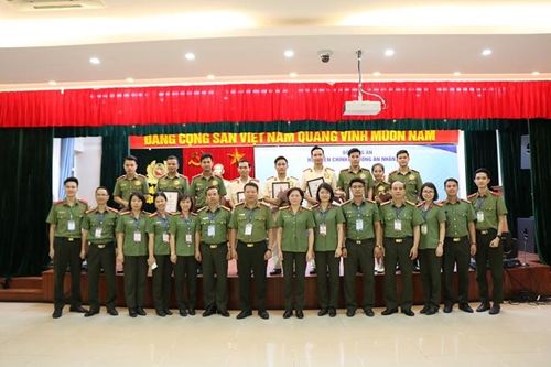 Học viên quốc tế hào hứng tham gia cuộc thi hùng biện tiếng Việt