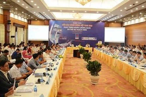 Phát triển năng lượng sạch: Xu thế và thách thức