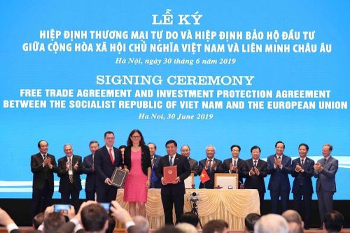 Quốc hội thông qua Nghị quyết công nhận và cho thi hành tại Việt Nam phán quyết của cơ quan giải quyết tranh chấp đầu tư theo EVIPA