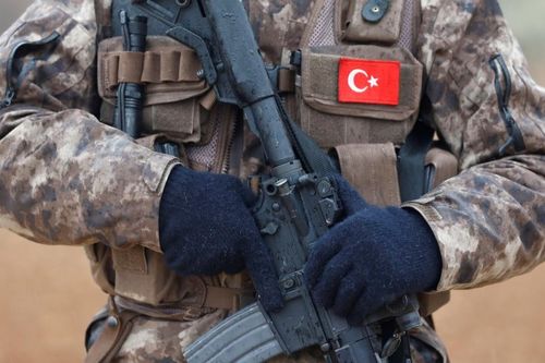 Vừa đưa quân sang Iraq, Thổ Nhĩ Kỳ đánh phá dữ dội hàng trăm cứ điểm và hơn 500 mục tiêu phiến quân