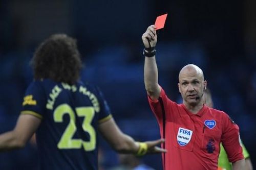 CĐV Arsenal tức giận khuyên đội bóng 'tống khứ' thảm họa David Luiz