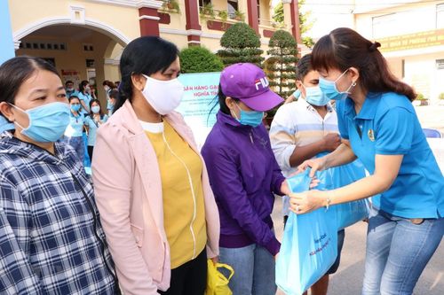 Bình Dương: Gần 15 tỷ đồng ủng hộ phòng, chống COVID-19 và thiên tai