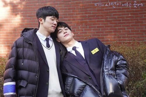 2 mỹ nam đóng webdrama đam mỹ đầu tiên của Hàn Quốc đẹp cỡ nào?