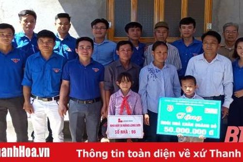 Bàn giao nhà Khăn quàng đỏ cho học sinh có hoàn cảnh khó khăn tại huyện Như Xuân