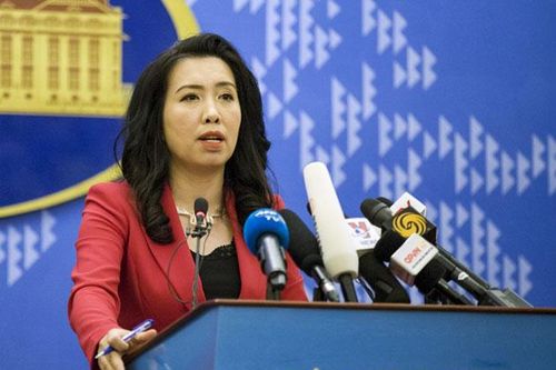 Việt Nam đang trao đổi với một số nước về việc từng bước nối lại việc đi lại