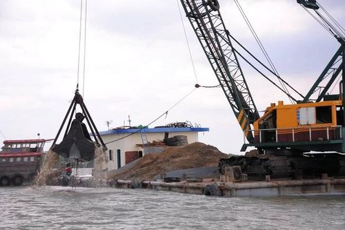 Xã hội hóa nạo vét các tuyến luồng hàng hải: Hài hòa lợi ích Nhà nước và nhà đầu tư