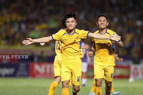 HLV SLNA tiết lộ 'bí kíp' đánh bại Hà Nội FC