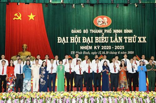 Đồng chí Lê Hữu Quý tái đắc cử Bí thư Thành ủy Ninh Bình