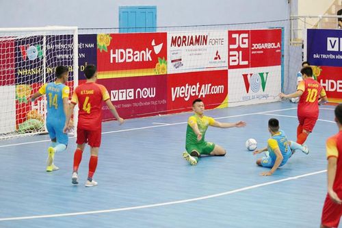 Khắc nghiệt cuộc đua futsal HDBank vô địch quốc gia 2020