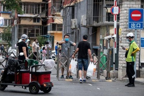 Cập nhật 7h ngày 19/6: Nhiều thành phố châu Âu phải tái phong tỏa, chuyên gia Trung Quốc nói dịch Covid-19 tại Bắc Kinh đã đạt đỉnh