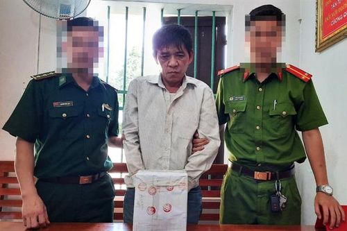 Phá Chuyên án 520T, bắt đối tượng 'ôm' 1kg ma túy đá qua biên giới
