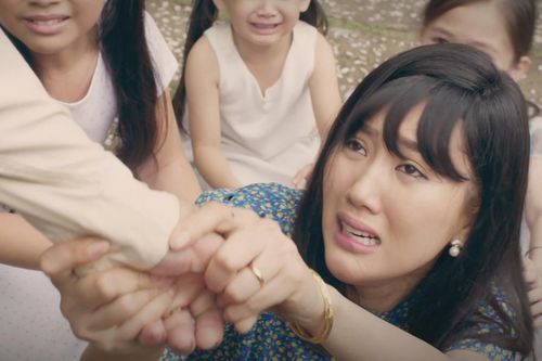'Gạo nếp gạo tẻ 2' tập 4: Hương bị chồng đuổi khỏi nhà khi đang mang bầu