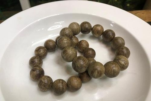Thời gian hội tụ tinh hoa và mãn khai của một đời trầm hương