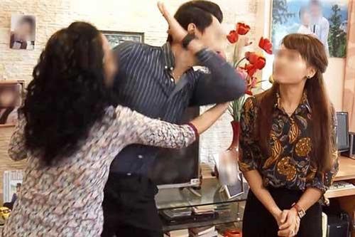 Vợ ngỏ ý muốn bố mẹ chồng cùng góp tiền sinh hoạt liền nhận lấy cú tát như 'trời giáng'