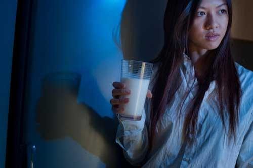Trước khi đi ngủ uống 1 cốc nước này thọ cực lâu, cả đời sống khỏe chẳng lo ốm đau bệnh tật