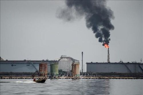 OPEC: Sản lượng dầu của Venezuela rơi xuống mức thấp kỷ lục