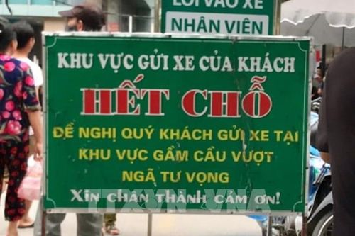 Thiếu điểm đỗ xe ở Hà Nội - Bài 1: Chật vật chỗ gửi xe bệnh viện
