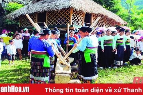 Linh thiêng lễ hội Căm Mương
