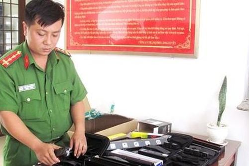 Nhiều cách làm hay vận động giao nộp vũ khí, vật liệu nổ