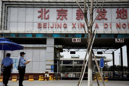 Trùng hợp bất ngờ giữa ổ dịch Bắc Kinh và Vũ Hán làm lộ bí ẩn về COVID-19?