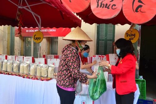 Hơn 434 tỷ đồng hỗ trợ trong 'Tháng Nhân đạo' 2020