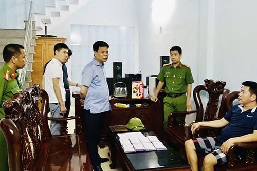 'Bóc' đường dây tín dụng đen, đột kích 7 cơ sở tài chính