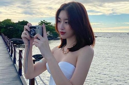 Hoa hậu Mỹ Linh thay đổi phong cách đời thường
