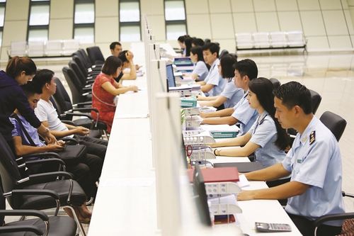 Ứng dụng CNTT trong giải quyết công việc, cải cách thủ tục hành chính: Tạo thuận lợi cho người dân và doanh nghiệp