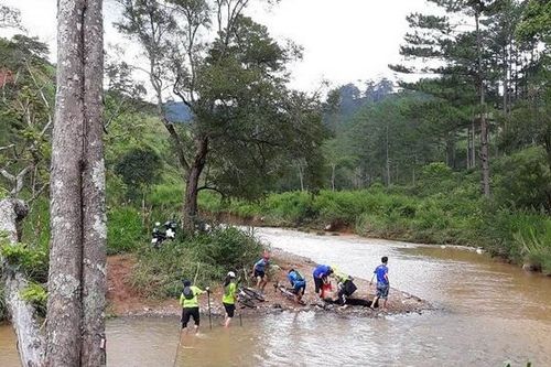 Giải marathon Dalat Ultra Trail 2020 bị hủy sau khi một VĐV bị lũ cuốn trôi