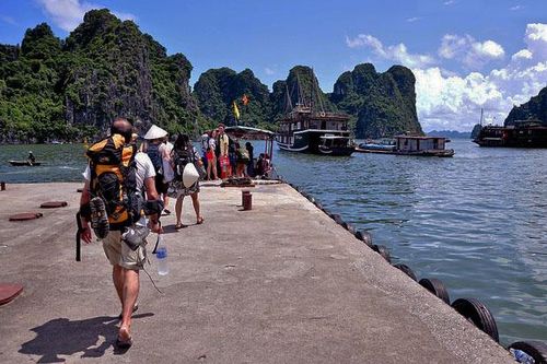 Quảng Ninh: Doanh thu từ du lịch đạt 2,7 nghìn tỷ đồng sau 1 tháng