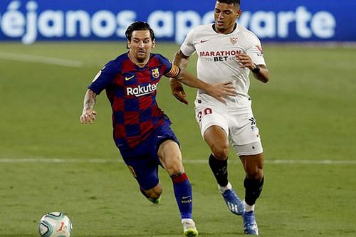 Barcelona nguy cơ mất ngôi đầu bảng sau trận hòa Sevilla