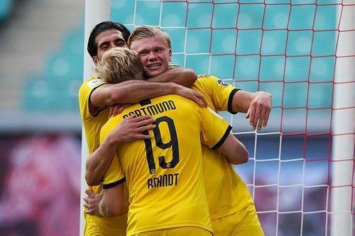 Haaland sáng rực cùng Dortmund, Lewandowski lập cú đúp cho Bayern