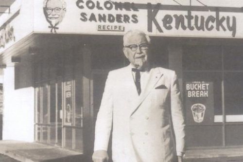 Từng định tự tử vì nghèo, ông chủ KFC thành tỷ phú khi 88 tuổi