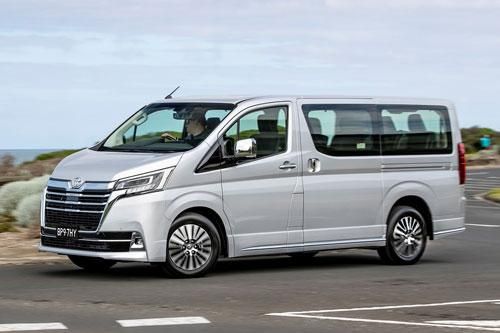 'Soi' Toyota Granvia 2020, giá hơn 3 tỷ tại Việt Nam